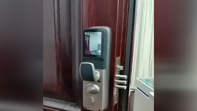نسل جدید قفل‌ درب‌ خانه‌ها با مکانیزمی بسیار جالب + فیلم