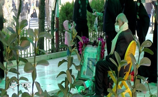 بیعتی دوباره با شهدای قم در مراسم میهمانی لاله&zwnj;ها