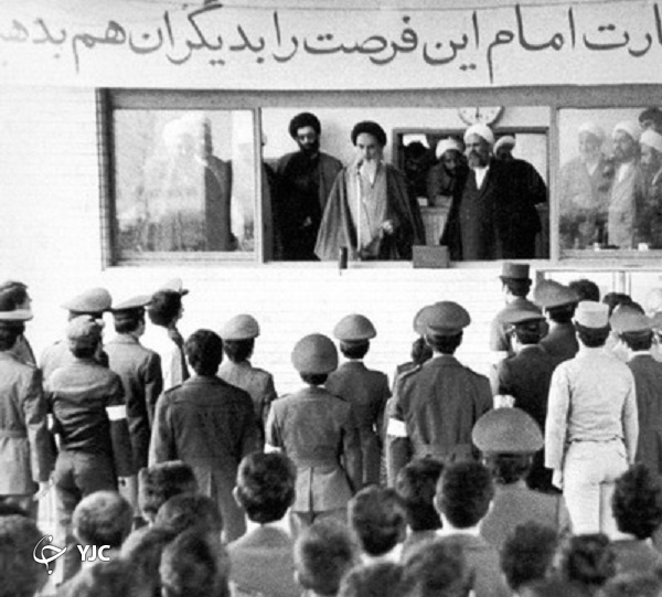 کدام فرمانده ارتشی طرح کودتا علیه امام خمینی را افشا کرد؟