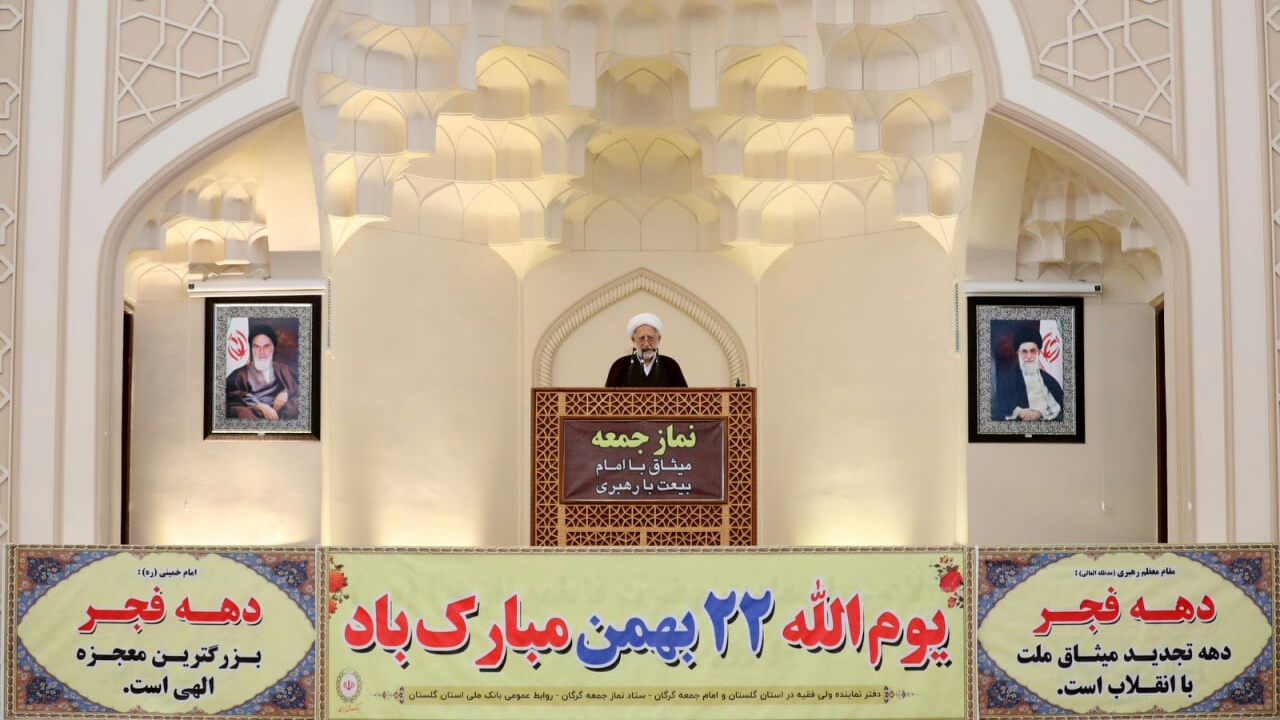 محتکران با نظام و انقلاب مقابله می کنند