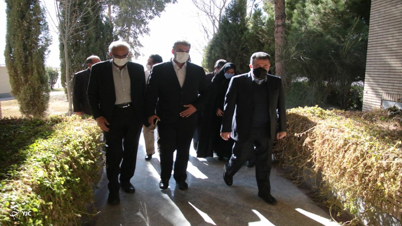 معاون وزیر ورزش وارد کرمان شد