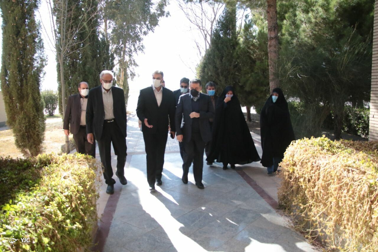 معاون وزیر ورزش وارد کرمان شد