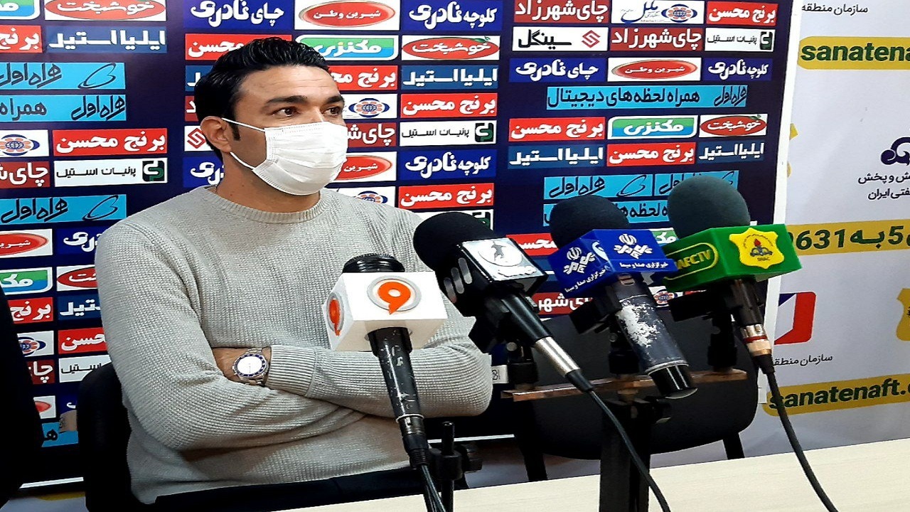 نکونام: هر ۲ تیم از قضاوت داور این بازی ناراضی بودند