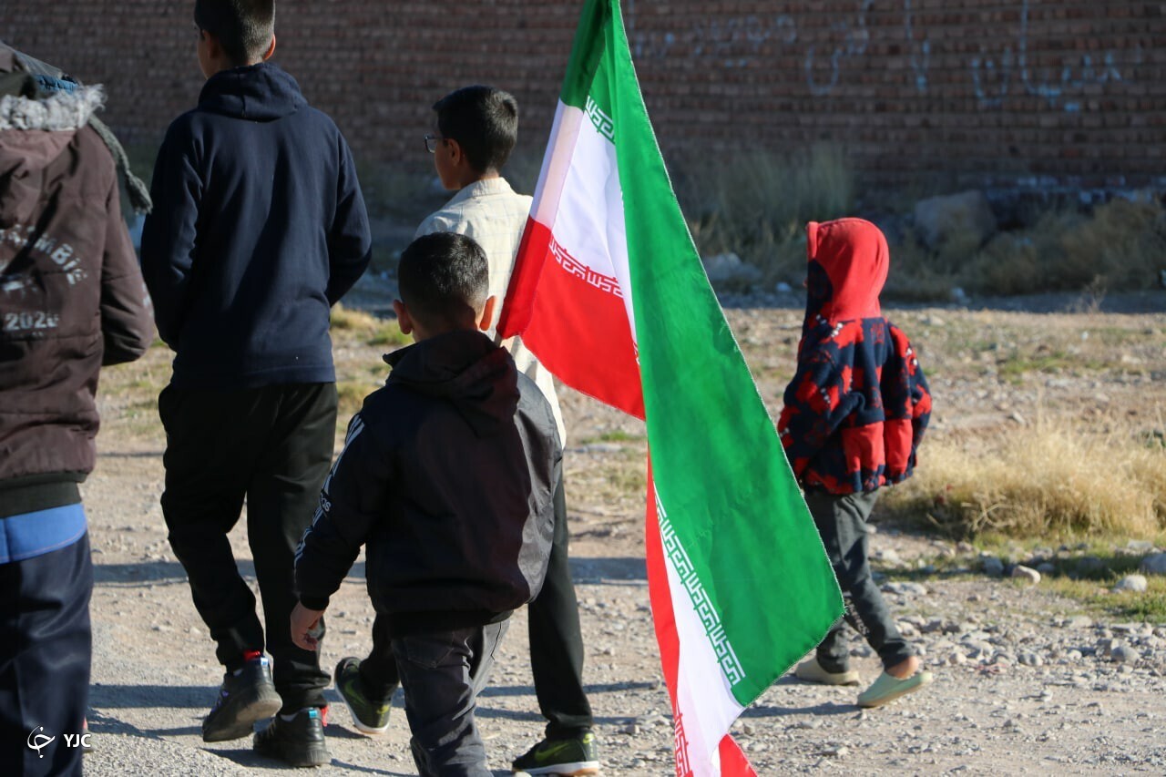 برگزاری همایش پیاده روی خانوادگی در ده زیار کرمان