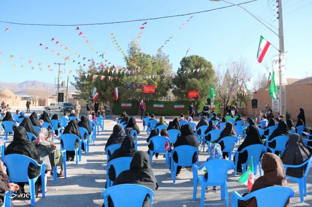 برگزاری همایش پیاده روی خانوادگی در ده زیار کرمان