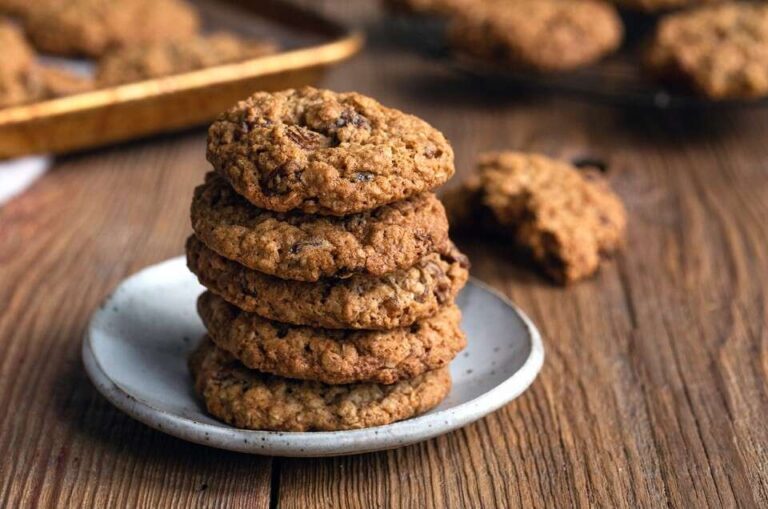 ۴ روش تهیه بیسکویت خانگی ساده و شکلاتی در فر و بدون فر + بیسکویت رژیمی