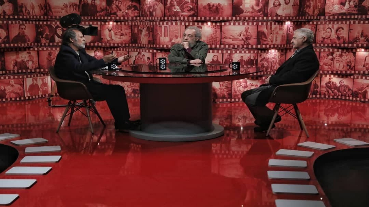 فراستی: «روشن» به مخاطب توهین می‌کند/ حجازی در میانه راه نابودی قرار دارد