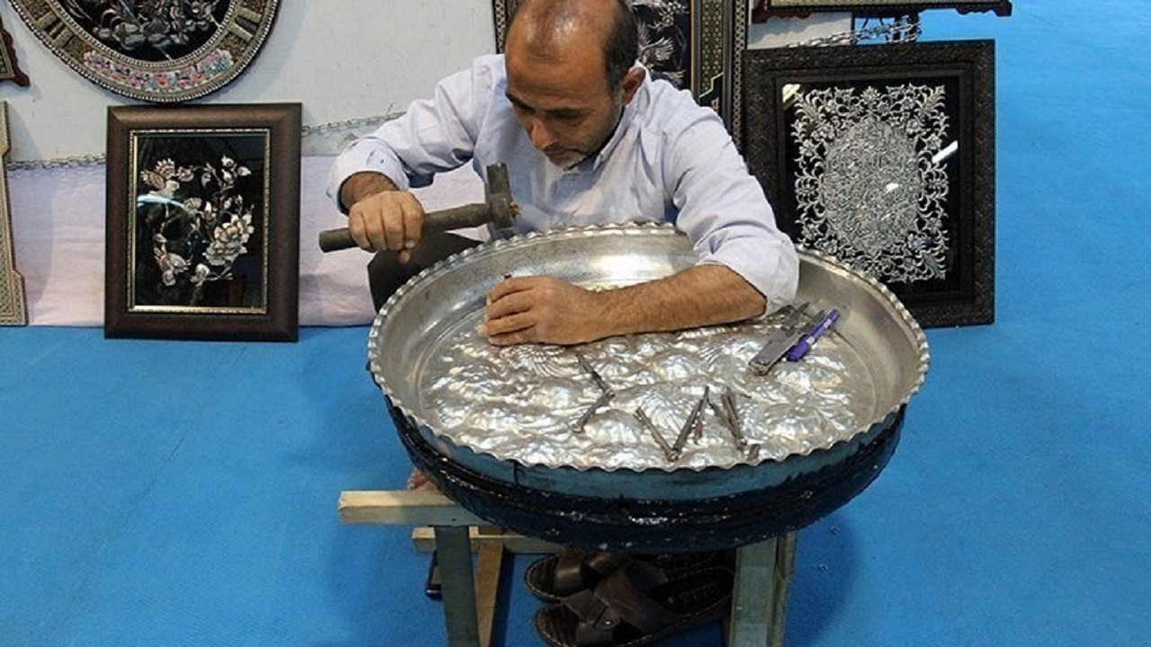 شناسنامه دار شدن ۹ اثر از صنایع‌دستی‌کاران اصفهانی