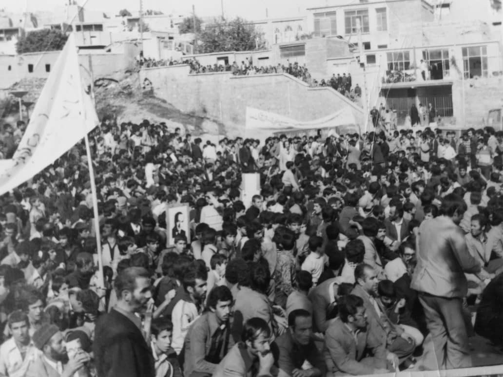چرا در دهه ۵۰ در شهر کوچکی مانند نهاوند اداره ساواک تاسیس شد؟