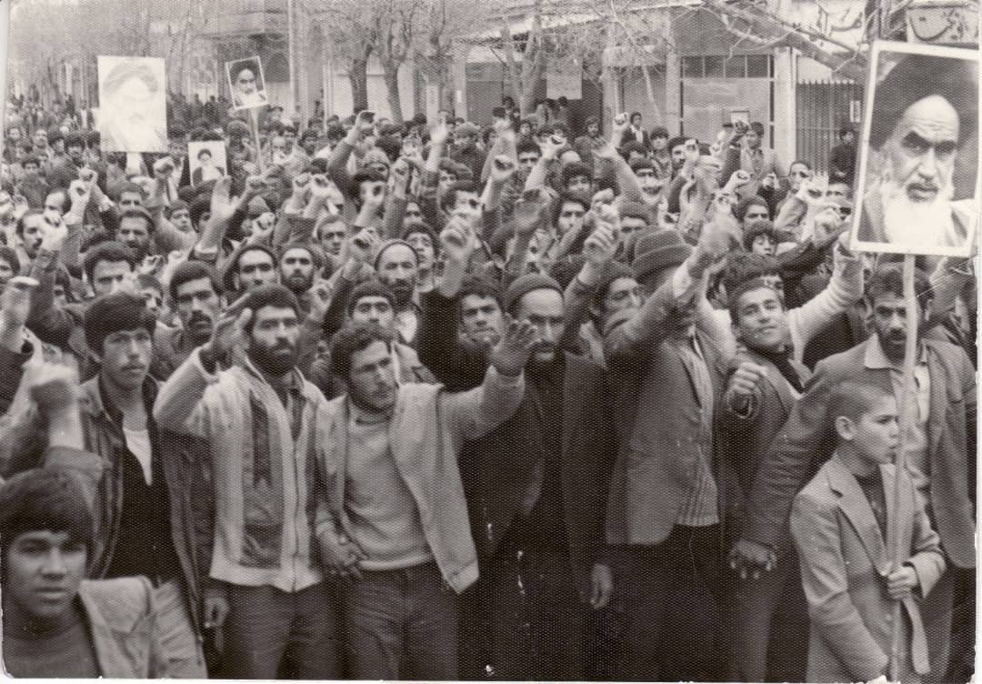 چرا در دهه ۵۰ در شهر کوچکی مانند نهاوند اداره ساواک تاسیس شد؟