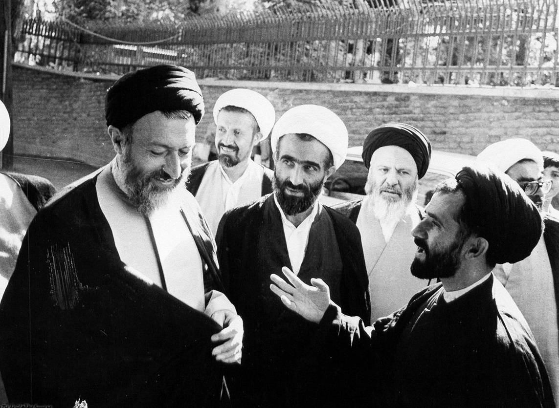 شهیدی که زبان انگلیسی تدریس می کرد شهیدی که زبان انگلیسی تدریس می کرد