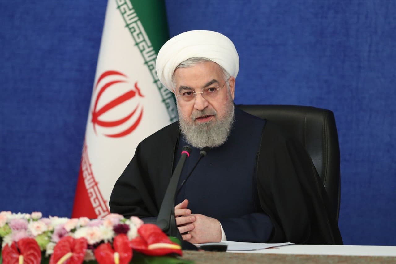 واکسیناسیون این هفته آغاز می‌شود/ اولین محموله واکسن کرونا وارد کشور شد
