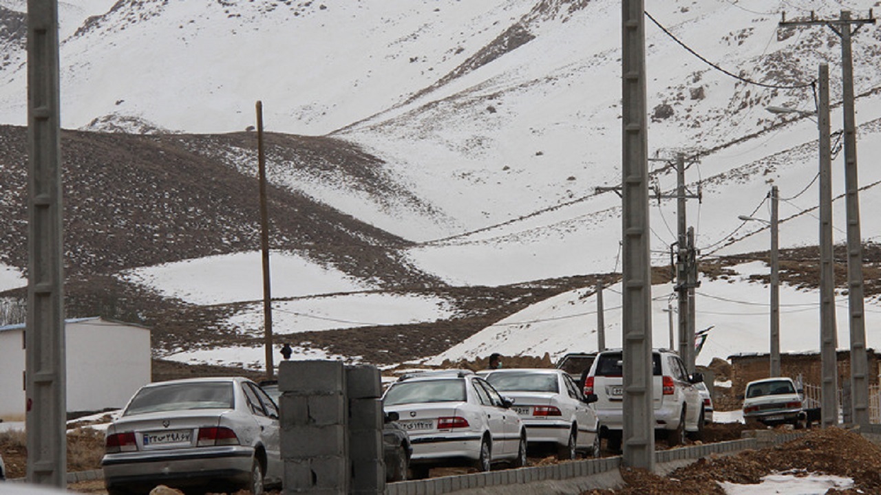برق رسانی به روستای کریم آباد در بخش لاران شهرستان شهرکرد