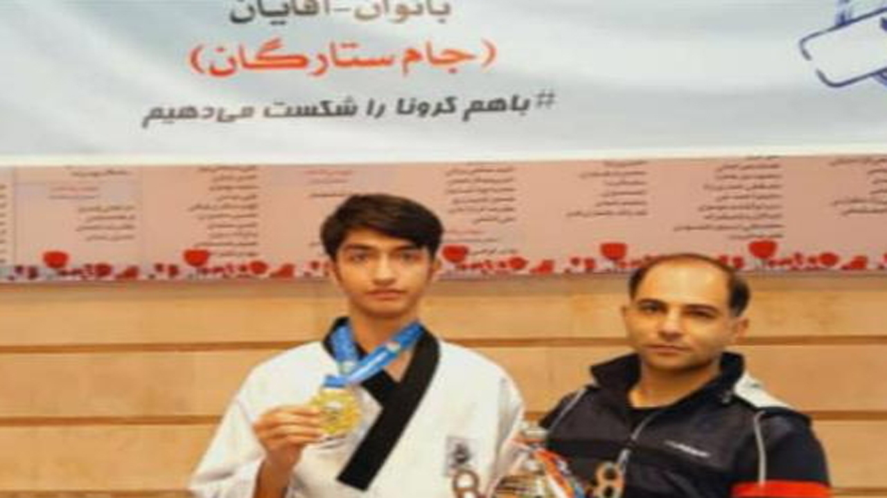 نشان طلا پومسه کار فارسی در لیگ برتر