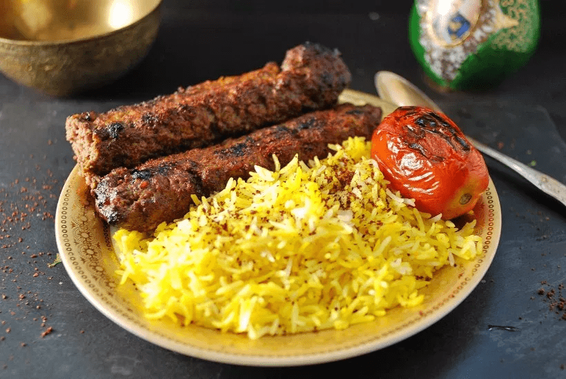 طرز تهیه کباب کوبیده ارزان و خوشمزه با سویا + ترفند&zwnj;های نریختن کباب از روی سیخ