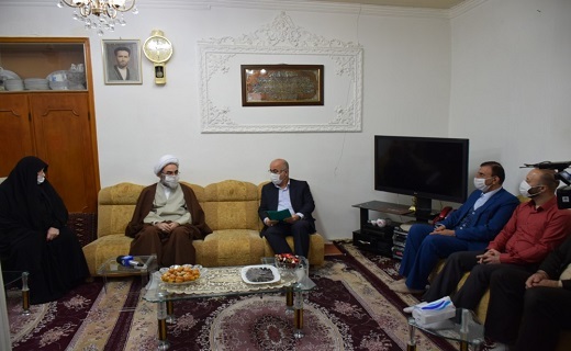 آیت الله فلاحتی با ۳ خانواده شهید انقلاب اسلامی دیدار کرد