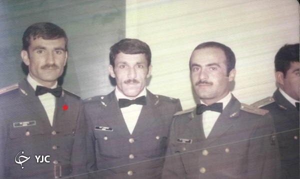 کدام خلبان نیروی هوایی ارتش تحت تعقیب ساواک بود؟ کدام خلبان نیروی هوایی ارتش تحت تعقیب ساواک بود؟