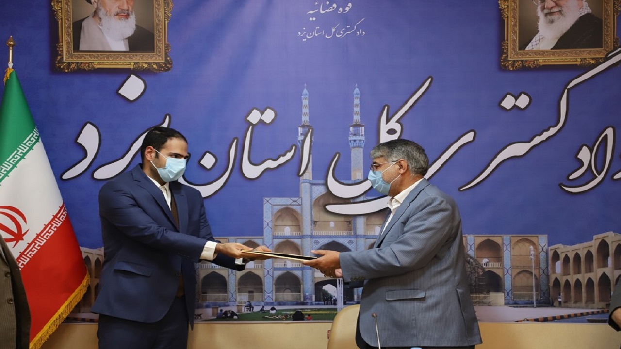 قاضی پاکدست مهریزی تجلیل شد