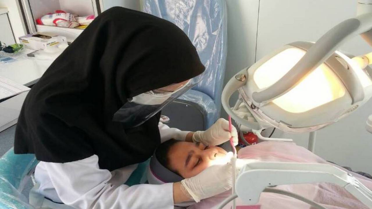 ارائه خدمات دندانپزشکی به مناطق محروم