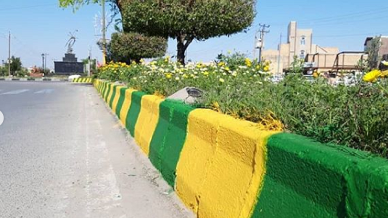 رنگ آمیزی جداول و بلوار‌های بندر ماهشهر