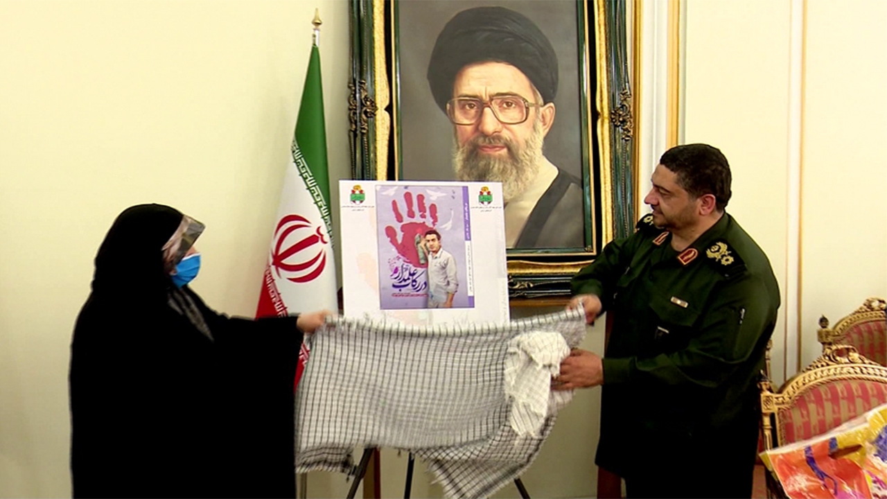 رونمایی از دو محصول فرهنگی در تبریز