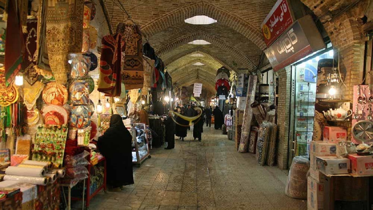 راسته‌های اصلی و فرعی بازار زنجان مرمت می‌شود