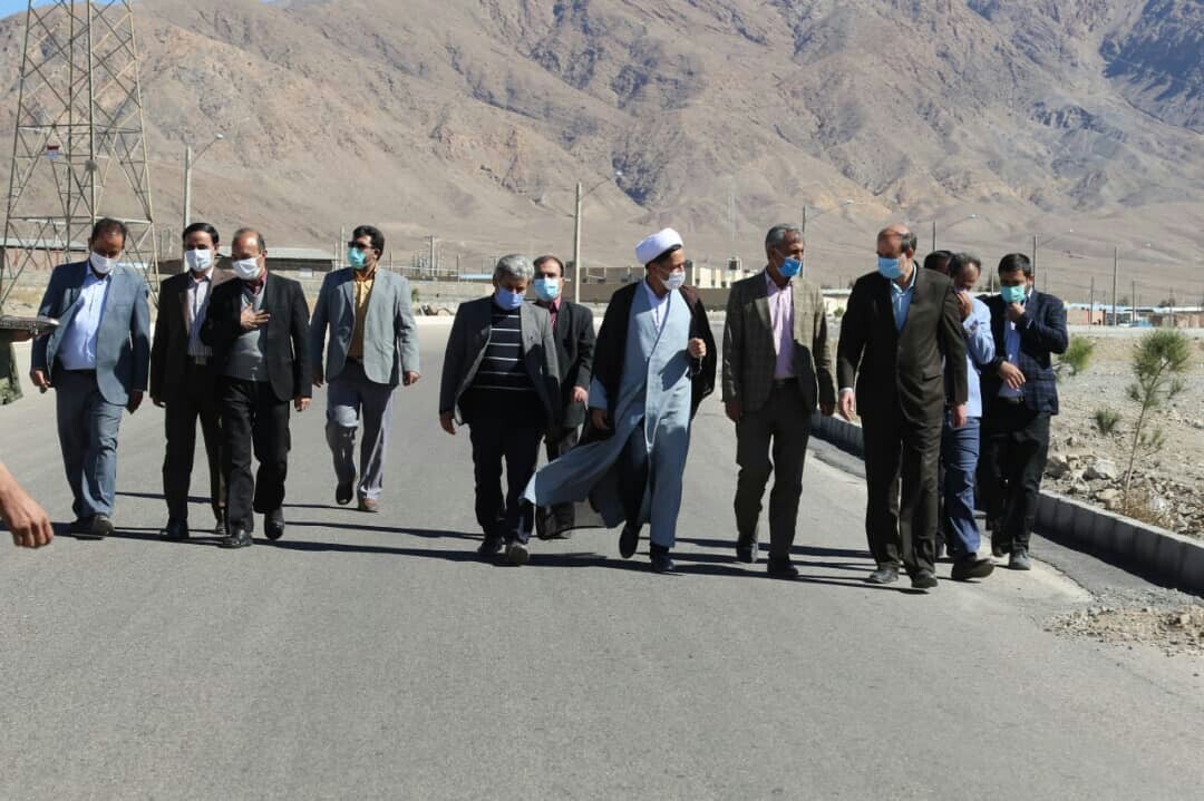 افتتاح ۶ طرح عمرانی، رفاهی و ورزشی در زرند