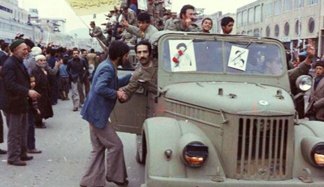 ارتش شاهنشاهی ارتش انقلابی می&zwnj;شود