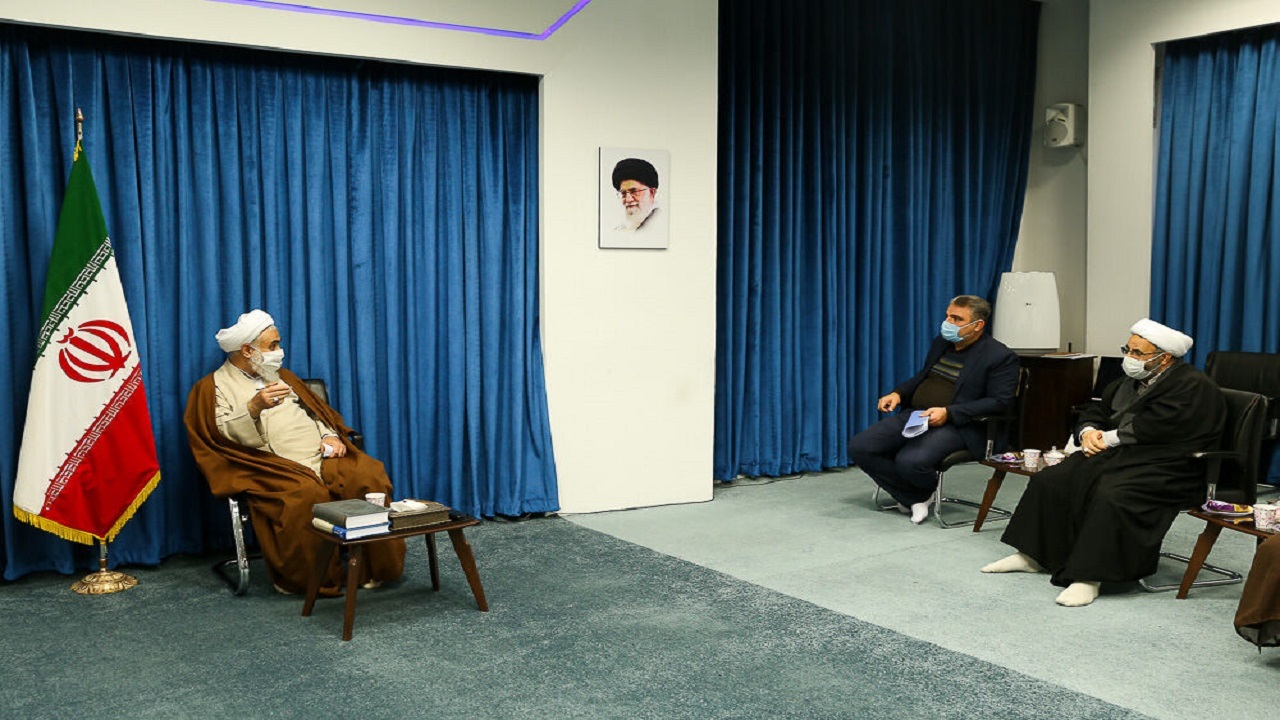 تاکید  امام جمعه قزوین برای جلوگیری از سوء استفاده در توزیع نهاده‌های دامی