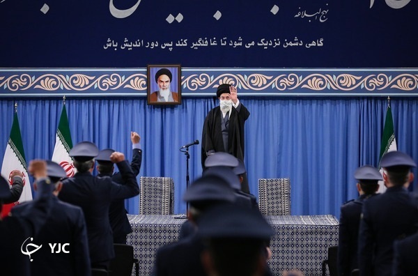 خلبان ارتشی که برادرش توسط ساواک به شهادت رسید