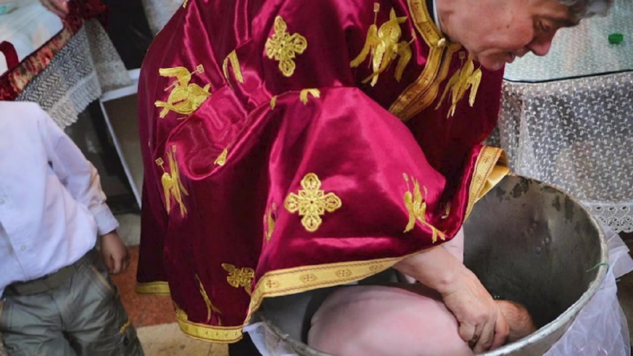 مرگ دردناک نوزاد ۶ ماهه در مراسم غسل تعمید
