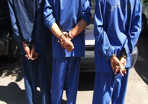 انهدام باند ۵ نفره سارقان مسلح منازل در اصفهان / توقیف پژو پارس با ۲۳۸ کیلو تریاک در اصفهان
