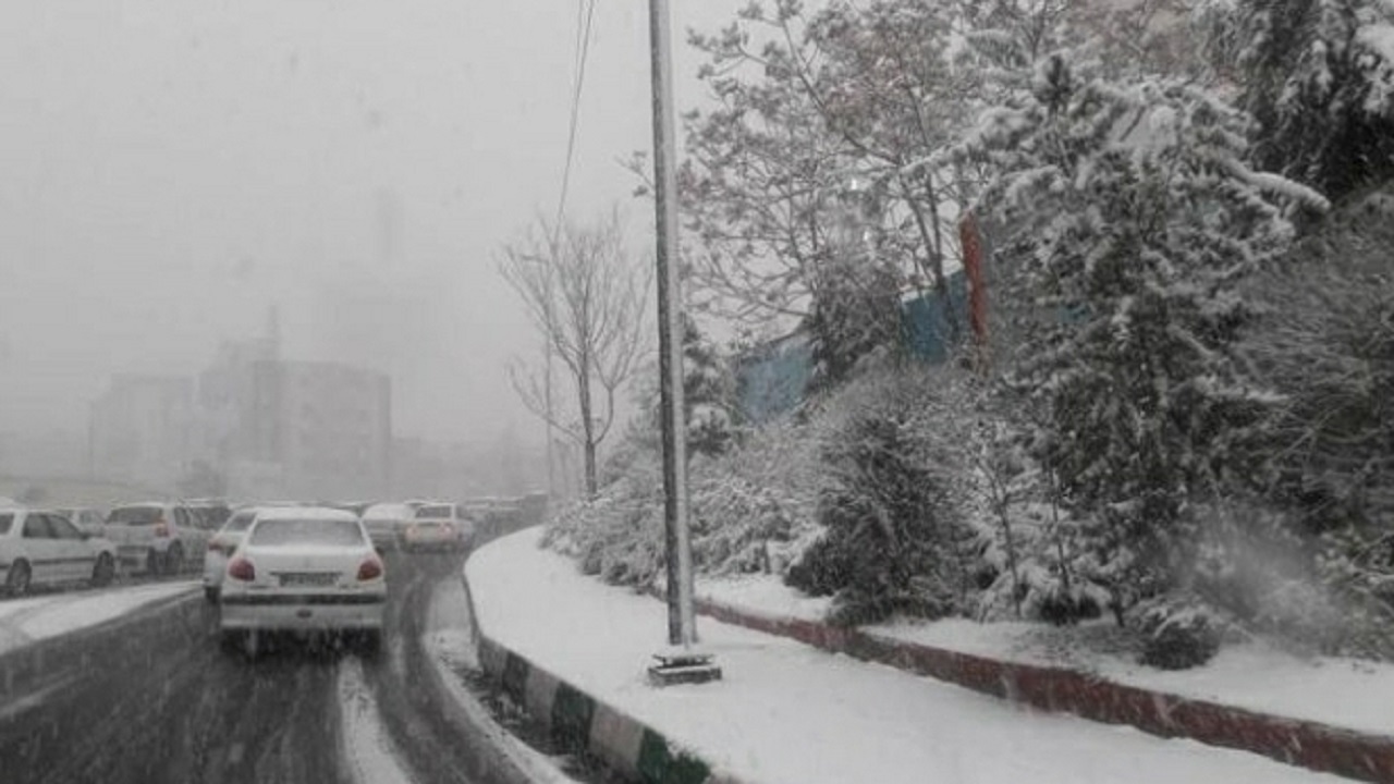 آمادگی شهرداری منطقه یک تهران برای بارندگی‌های احتمالی