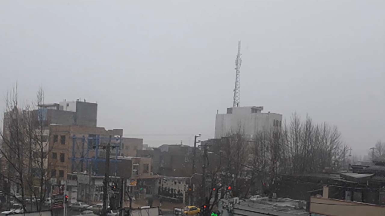 نمایی از آسمان برفی در گالیکش + فیلم