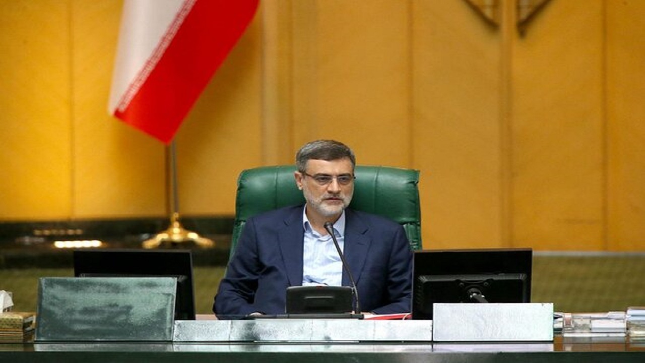 گام دوم باید فصل جدید ایران را رقم بزند/ در تولید واکسن داخلی فرصت سوزی شد