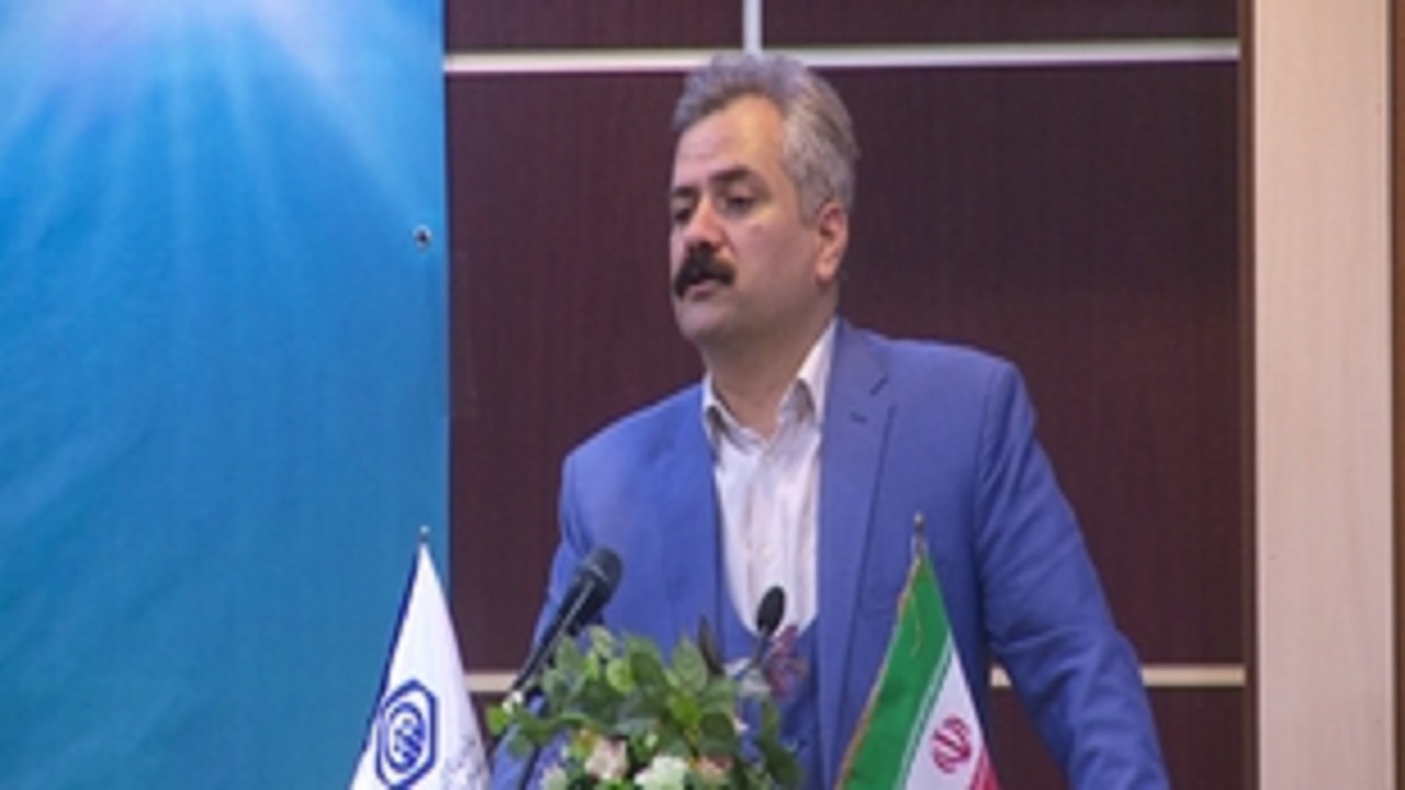 ۳۴ کارگر نمونه قمی تجلیل شدند