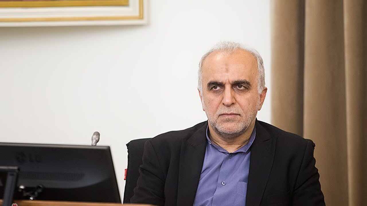 وزیر اقتصاد و دارایی وارد گلستان شد