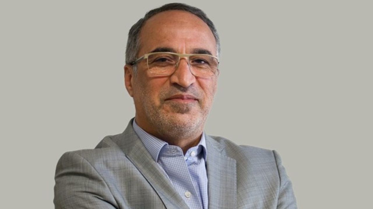 واعظ آشتیانی: رئیس فدراسیون فوتبال را نباید به چشم یک تدارکات‌چی ببینیم