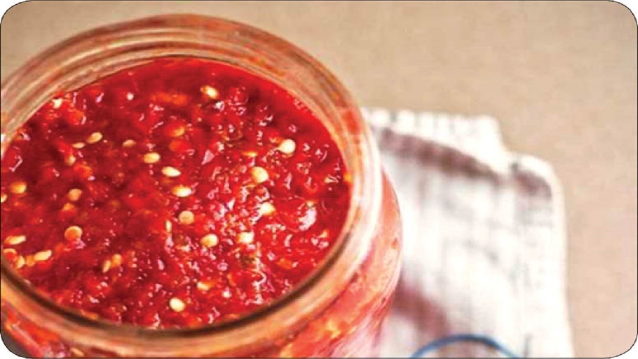 آموزش آشپزی؛ از یتیمک بادمجان به روش شیرازی و بوشهری و کباب چوبی مرغ سوخاری تا رمز و راز&zwnj;های تهیه کیک شکلاتی خوشمزه خانگی + تصاویر