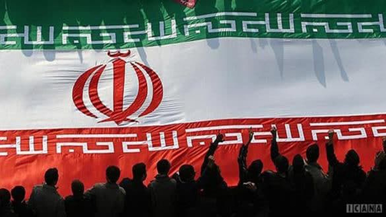 سبک متفاوت مردم یک روستا برای جشن ۲۲ بهمن + فیلم