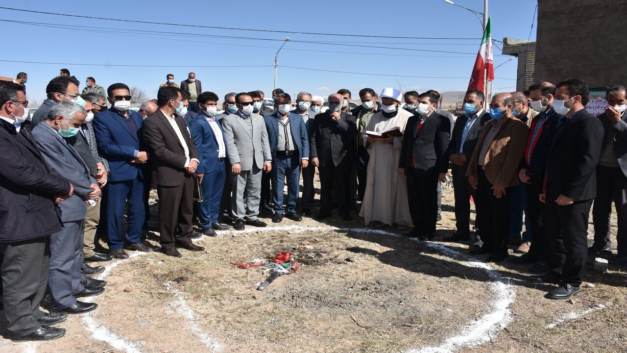 کلنگ زنی ساخت کتابخانه عمومی شهر مادرسلیمان