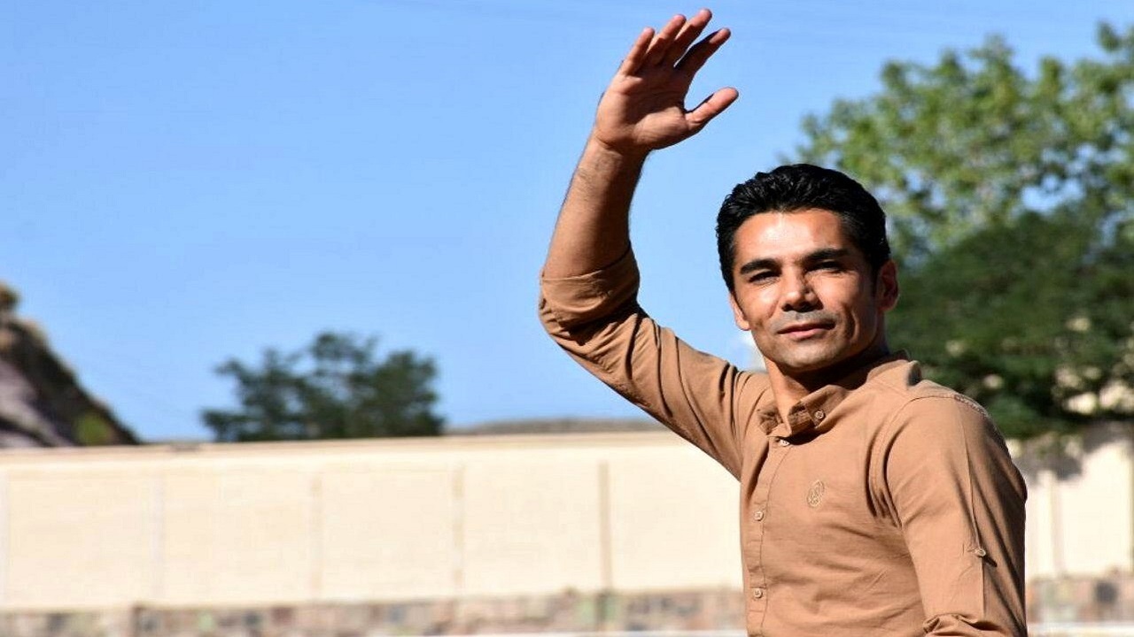 داور صحنه‌های پنجاه پنجاه را به نفع پرسپولیس سوت ‌زد