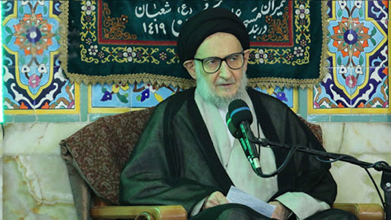 نگاهی گذرا بر زندگی پر افتخار معلمی دلسوز و فداکار + فیلم