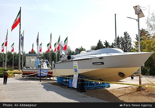 جهش بزرگ قدرت دریایی سپاه با تحویل ۴۵۰ شناور و ۲۰۰ پهپاد در سال جاری/ &laquo;سریعترین شناور جهان&raquo; به موشک کروز مجهز شد +تصاویر