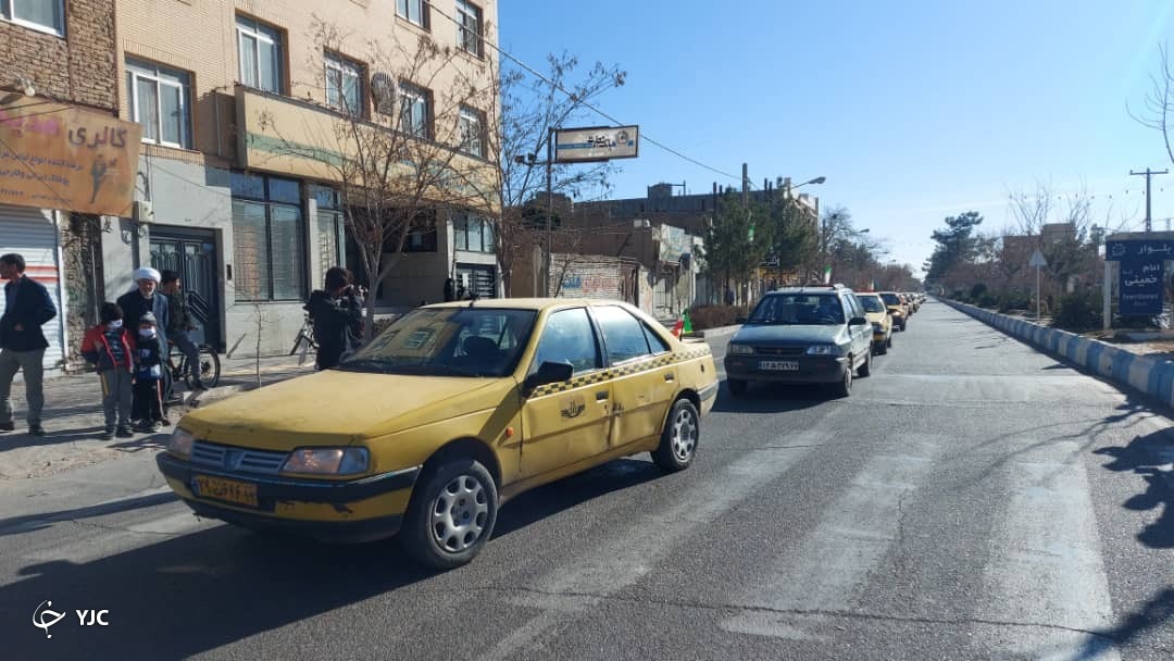 راهپیمایی نمادین خودرویی در شهرستان&zwnj;های خراسان رضوی