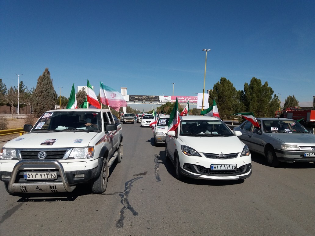 فریاد &laquo;استقلال، آزادی، جمهوری اسلامی&raquo; در کرمان طنین انداز شد
