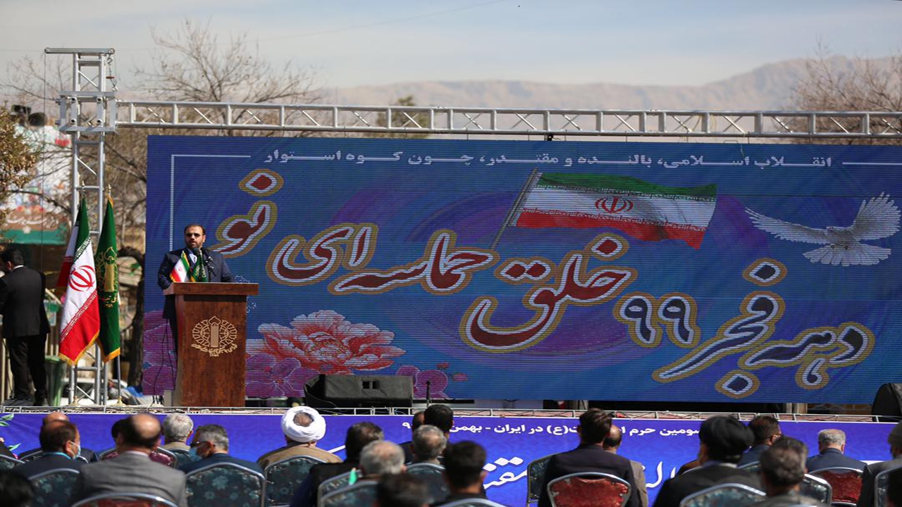 امروز ایران با قبل از انقلاب قابل مقایسه نیست/ مسیر رشد و تعالی از شاهراه وحدت می‌گذرد