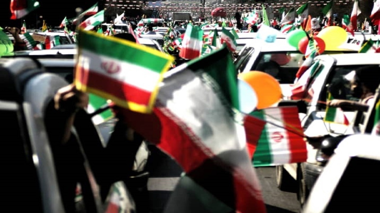 راهپیمایی نمادین موتوری و خودرویی خانوادگی در مشهد+فیلم و تصاویر