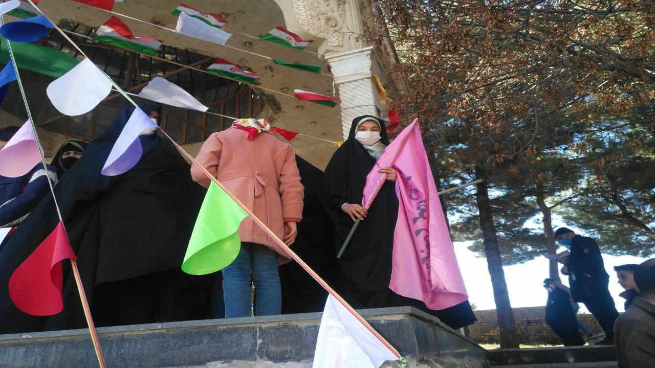 راهپیمایی نمادین ۲۲ بهمن در الیگودرز + تصاویر