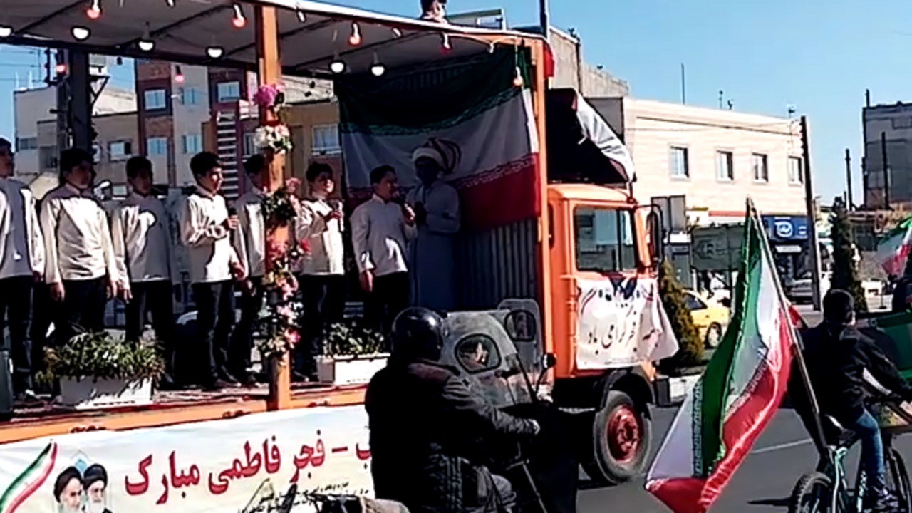 گزارش شهروند خبرنگار ما از جشن انقلاب در کاشمر + فیلم